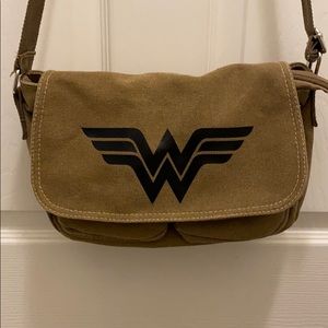 Wonder Woman Canvas cross-body Purse